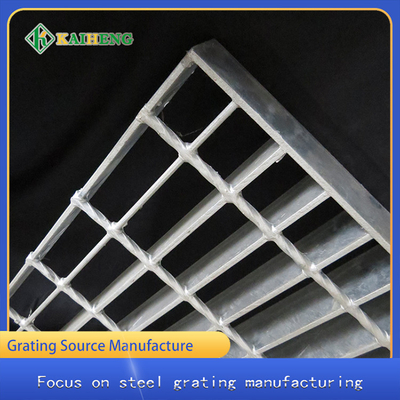 Plat de grille en acier galvanisé de la grille Q235 d'immersion chaude pour la plate-forme de structure métallique de l'usine chimique