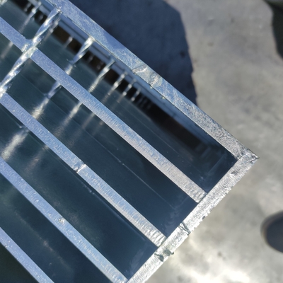 La pression a soudé l'immersion chaude de grille en acier en métal du carbone Q235 galvanisée