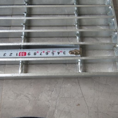 Grille de Made Engineering Steel de tailleur pour la plate-forme d'usine