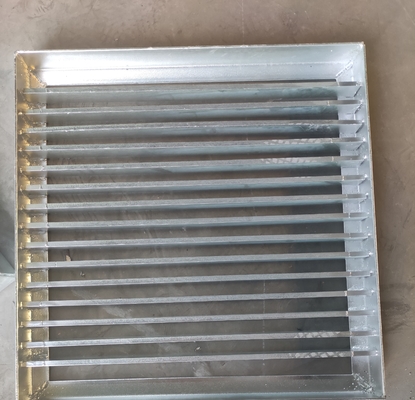 Tailleur Made Silver Pressure soudant la grille en acier galvanisée pour la plate-forme d'usine