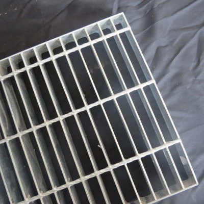 Grille en acier dentelée antidérapante en métal soutenant le lancement 30mm de barre anticorrosion