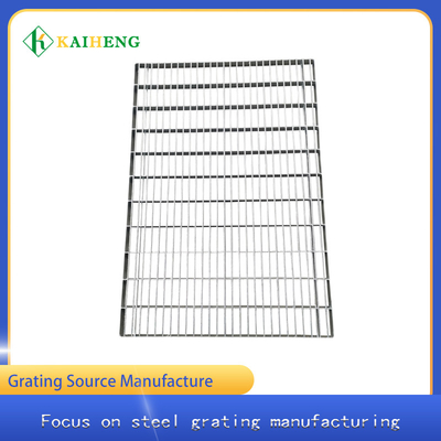 Grille galvanisée de plancher de grille en métal de l'immersion Q235 chaude pour le hangar de pigeon