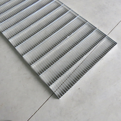 Feuille en acier de plat de grille de HDP pour la cage de pigeon