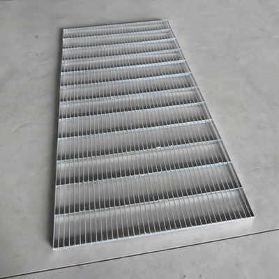 Feuille en acier de plat de grille de HDP pour la cage de pigeon