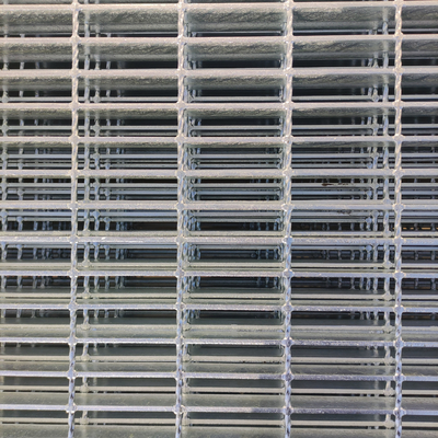 L'immersion chaude d'OEM a galvanisé la grille en acier en métal pour le passage couvert d'étape