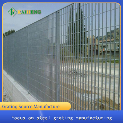 Pulvérisation extérieure ferroviaire de plastique de Mesh Metal Grate Fencing With de fil de 1 pouce de route