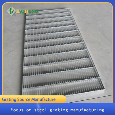 Grille en acier de poulet de Chambre en métal de grille de passerelle faite sur commande de plancher
