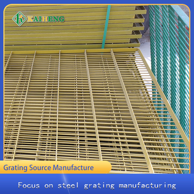Grille de plongement en plastique d'acier au carbone de grille de gril en métal jaune pour la clôture de Chambre de poulet