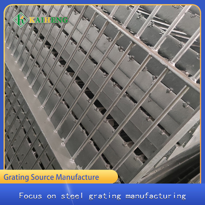Plancher blanc argenté Mesh For Dog Cage de grille en métal d'acier de clôture