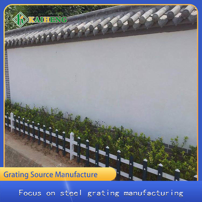 La petite pelouse de PVC a soudé la rambarde de Mesh Fencing Lawn Border Fence