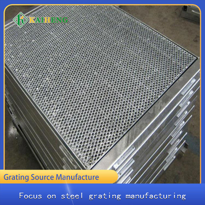 Le plancher en acier de grille en métal de HDP de plafond en acier composé de grille a adapté aux besoins du client